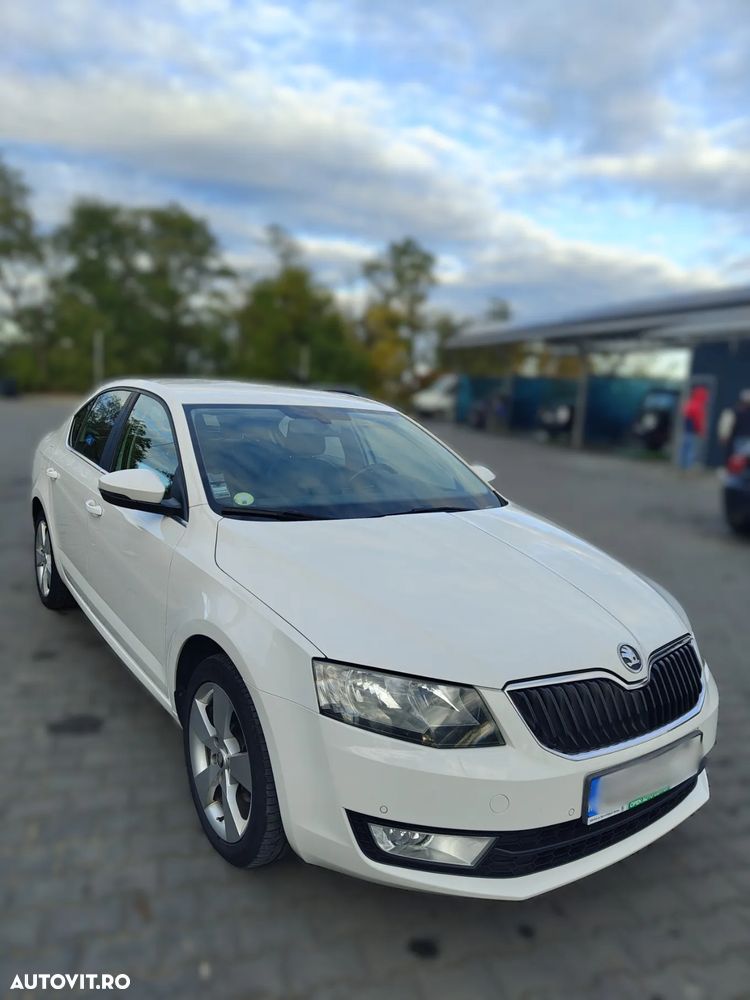 Skoda Octavia 2.0 TDI ELEGANCE - 2