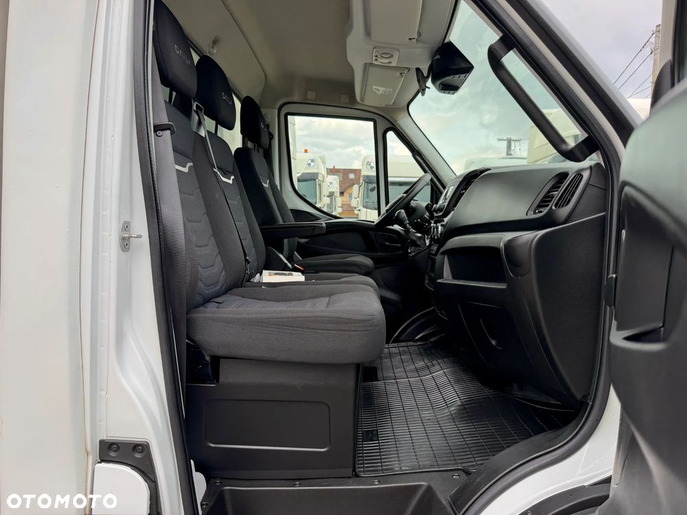 Iveco AUTO ZAREZERWOWANE DO 30.09.2026 - ZAPRASZAMY DO ZAPOZNANIA SIĘ PEŁNĄ OFERTĄ - 20