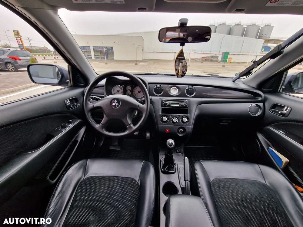 Mitsubishi Outlander 2.0 Turbo 4WD - 4