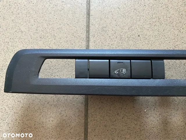 PANEL PRZEŁĄCZNIKÓW CITROEN JUMPY III 9811141877 - 2