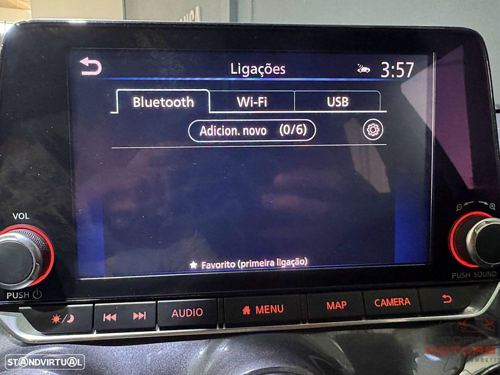 Nissan Juke 1.0 DIG-T N-Connecta NAV. - 32