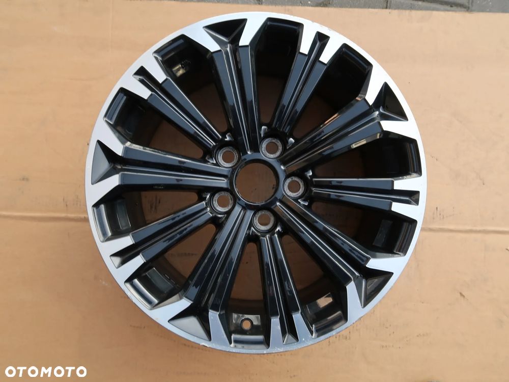 12 Felga Aluminiowa Toyota CMS-1029/5 17" - 1