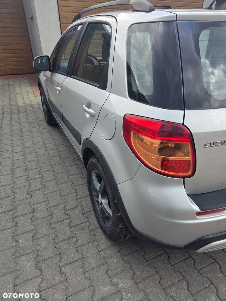 Suzuki SX4 - 3