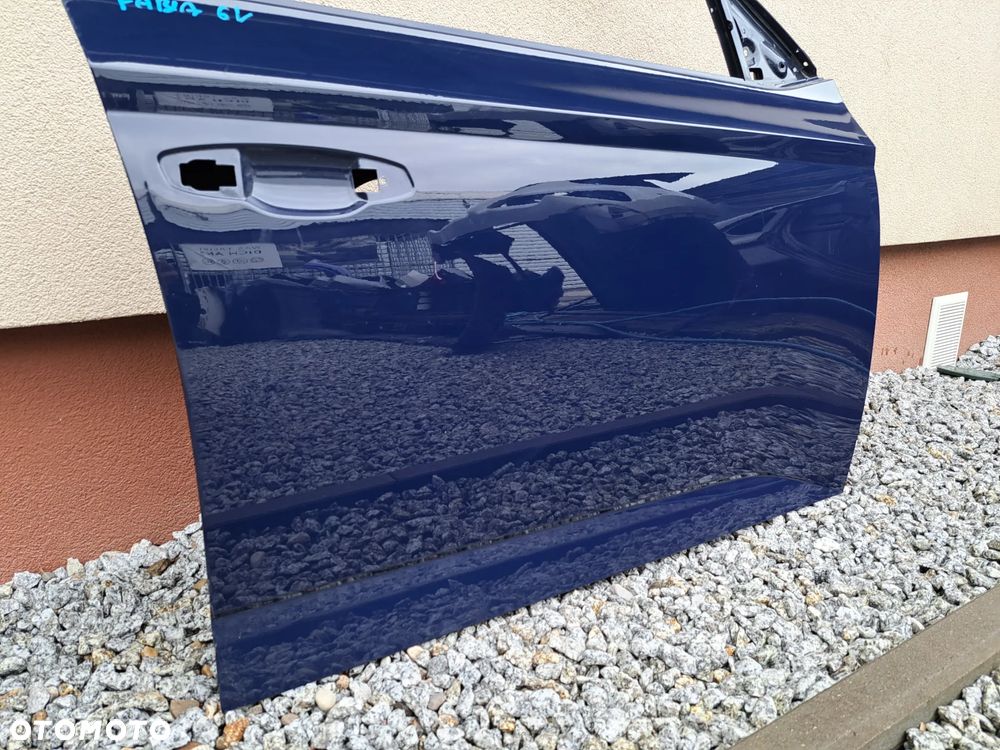 Drzwi przednie Przód prawe Skoda Fabia mk3 III 6V ŁADNE - 2