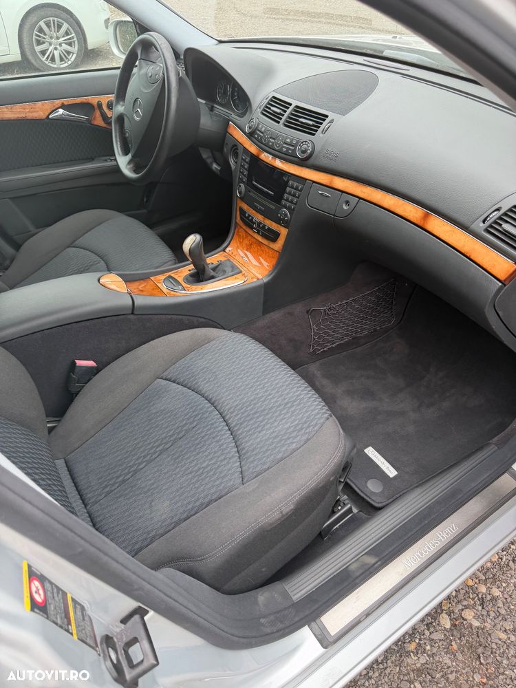Mercedes-Benz E 200 KOMPRESSOR Automatik Elegance - 17