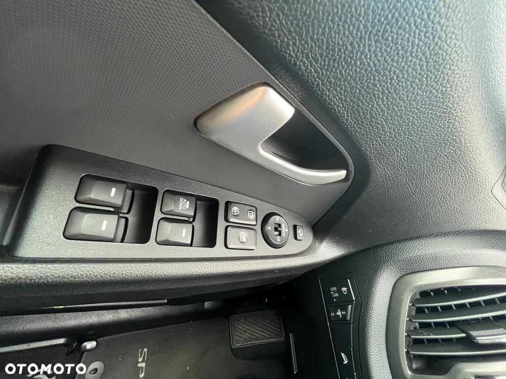 Kia Sportage 1.6 GDI S 2WD - 29