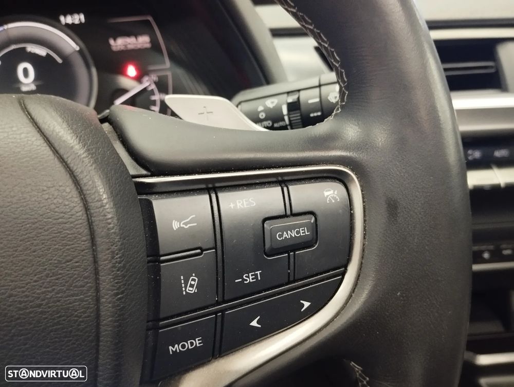 Lexus UX 300e Premium - 26