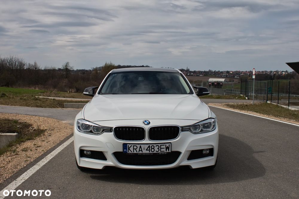 BMW Seria 3 320i xDrive Edition Luxury Line Purity - 9