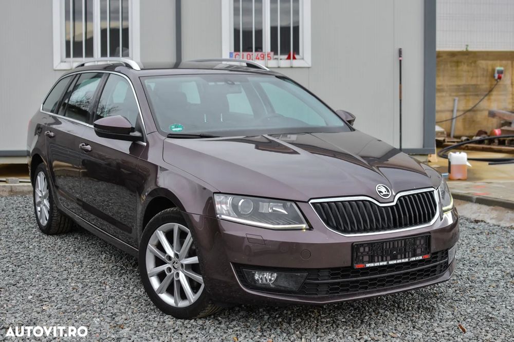Skoda Octavia 1.6 TDI Elegance DSG - 1