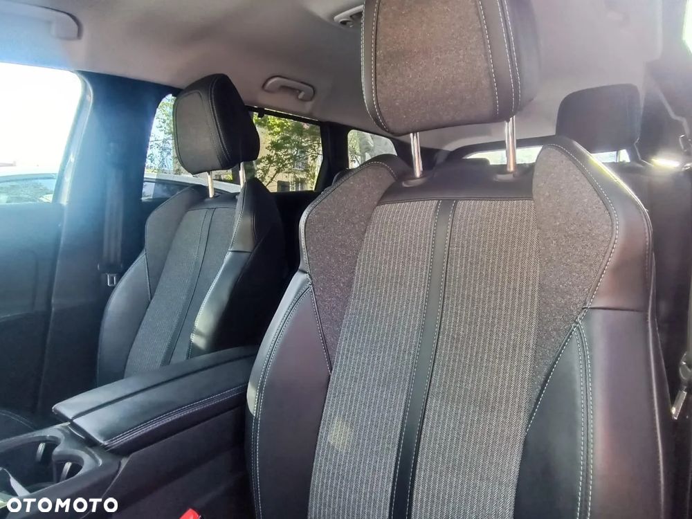 Peugeot 5008 2.0 BlueHDi Allure Pack S&S EAT8 - 9