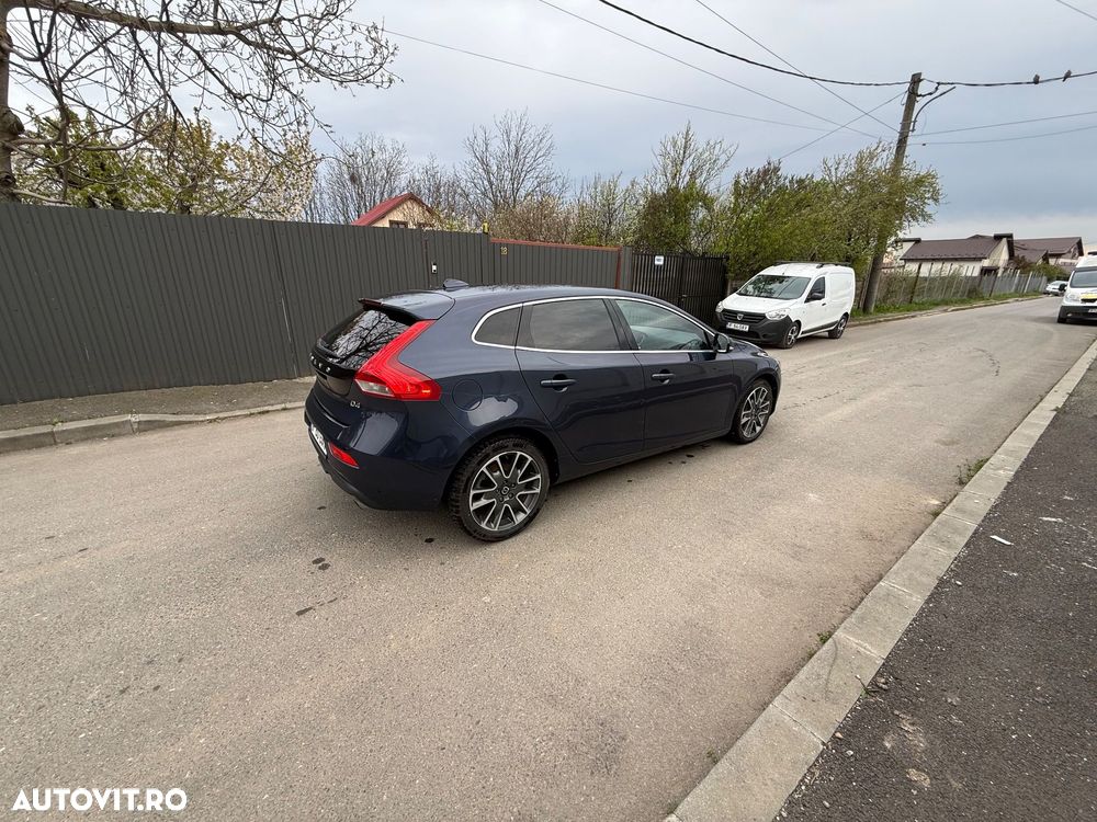 Volvo V40 D4 VEA Summum - 4