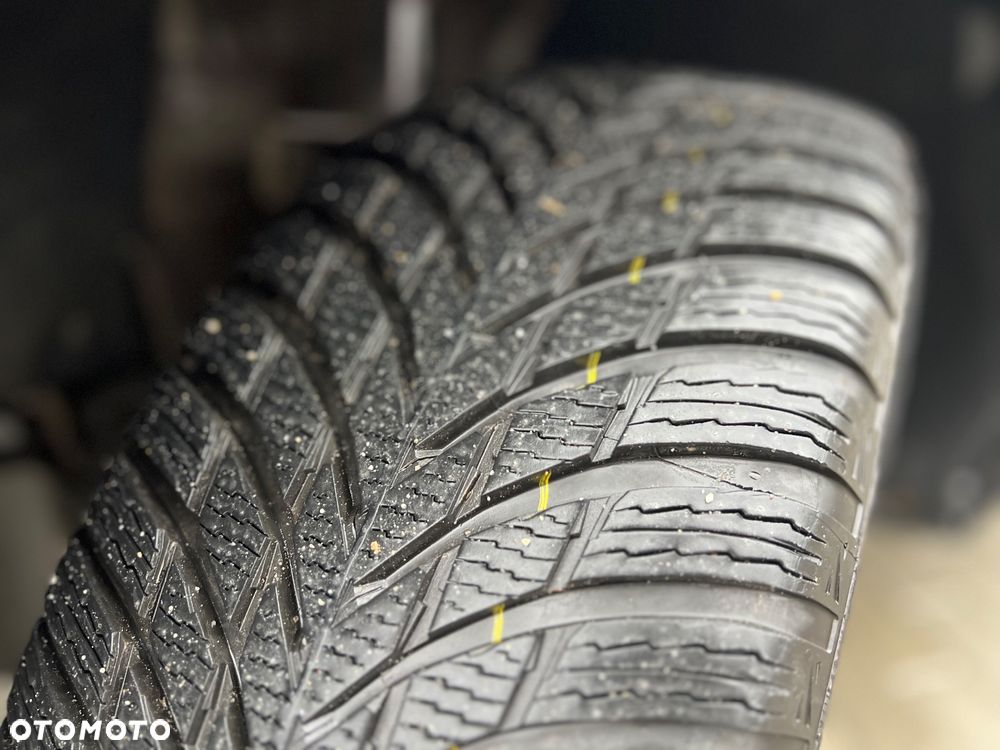 Volkswagen Caravelle - 29