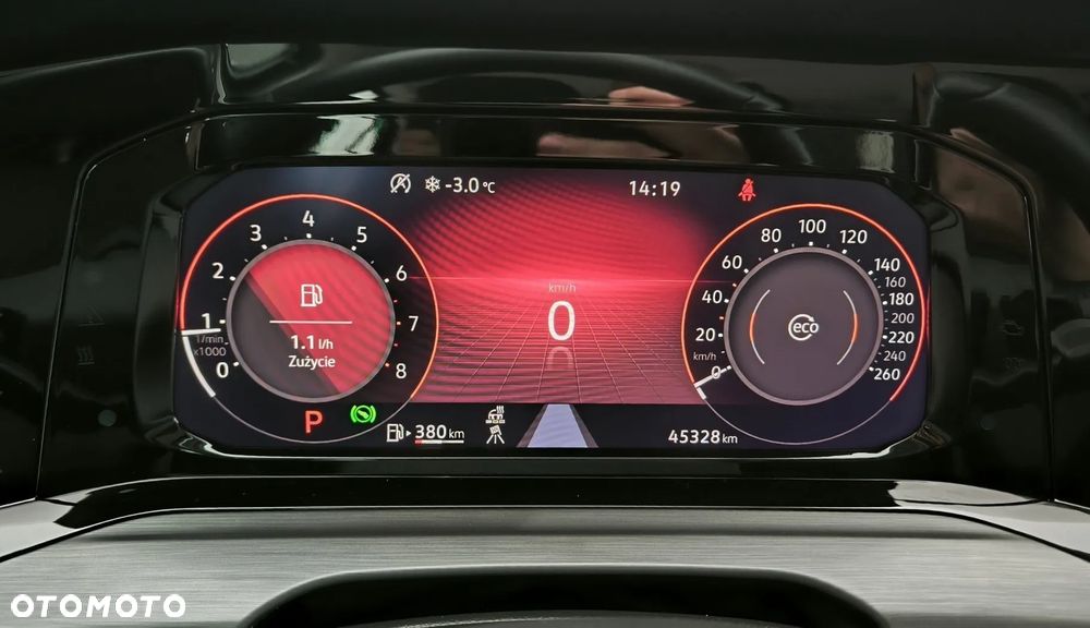 Volkswagen Golf 1.5 eTSI EVO Style DSG - 10