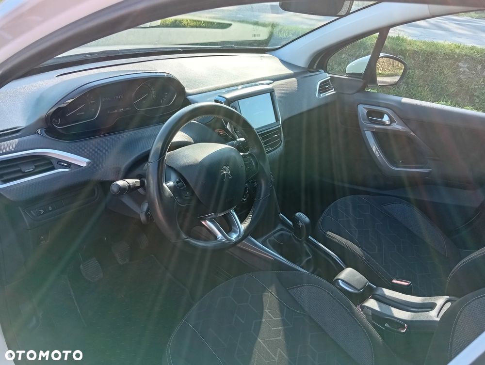 Peugeot 2008 PureTech 82 Active - 3