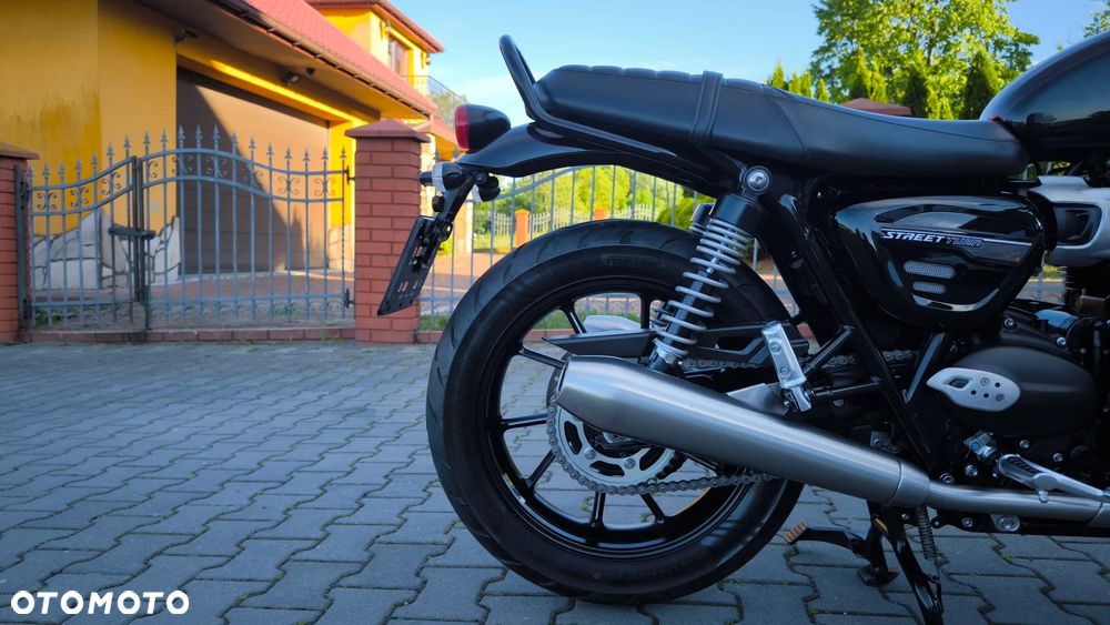 Triumph Street Twin - 15