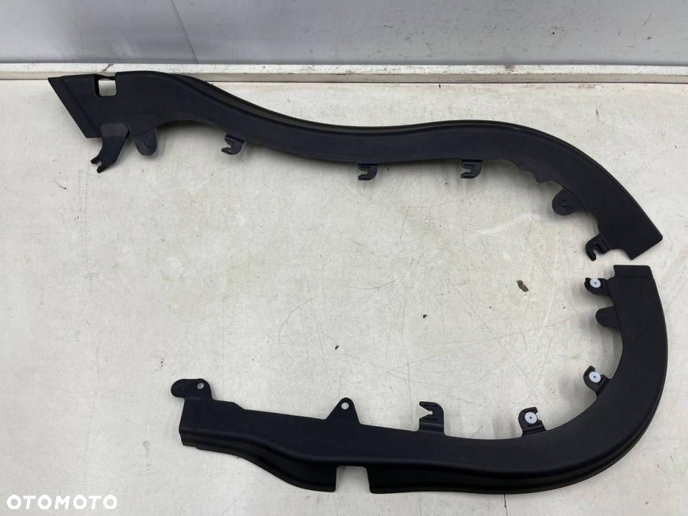 Plastik Range Rover Sport II L494 13-17r. prawa tylna osłona listwa nakładka tapicerki drzwi prawy - 1