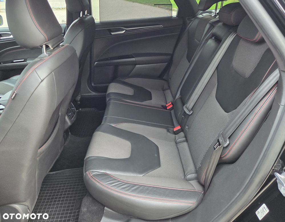 Ford Mondeo 2.0 EcoBoost ST-Line - 19