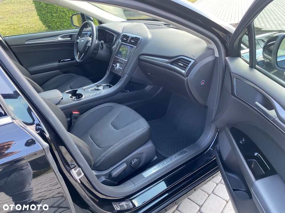Ford Mondeo 2.0 EcoBlue Titanium - 22