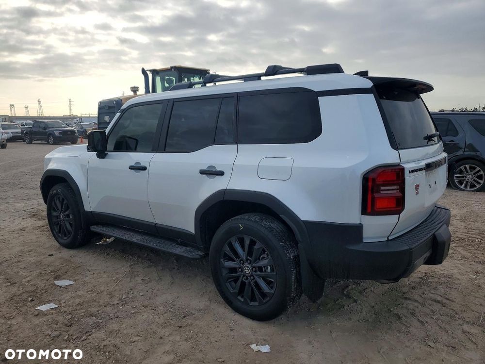 Toyota Land Cruiser - 3