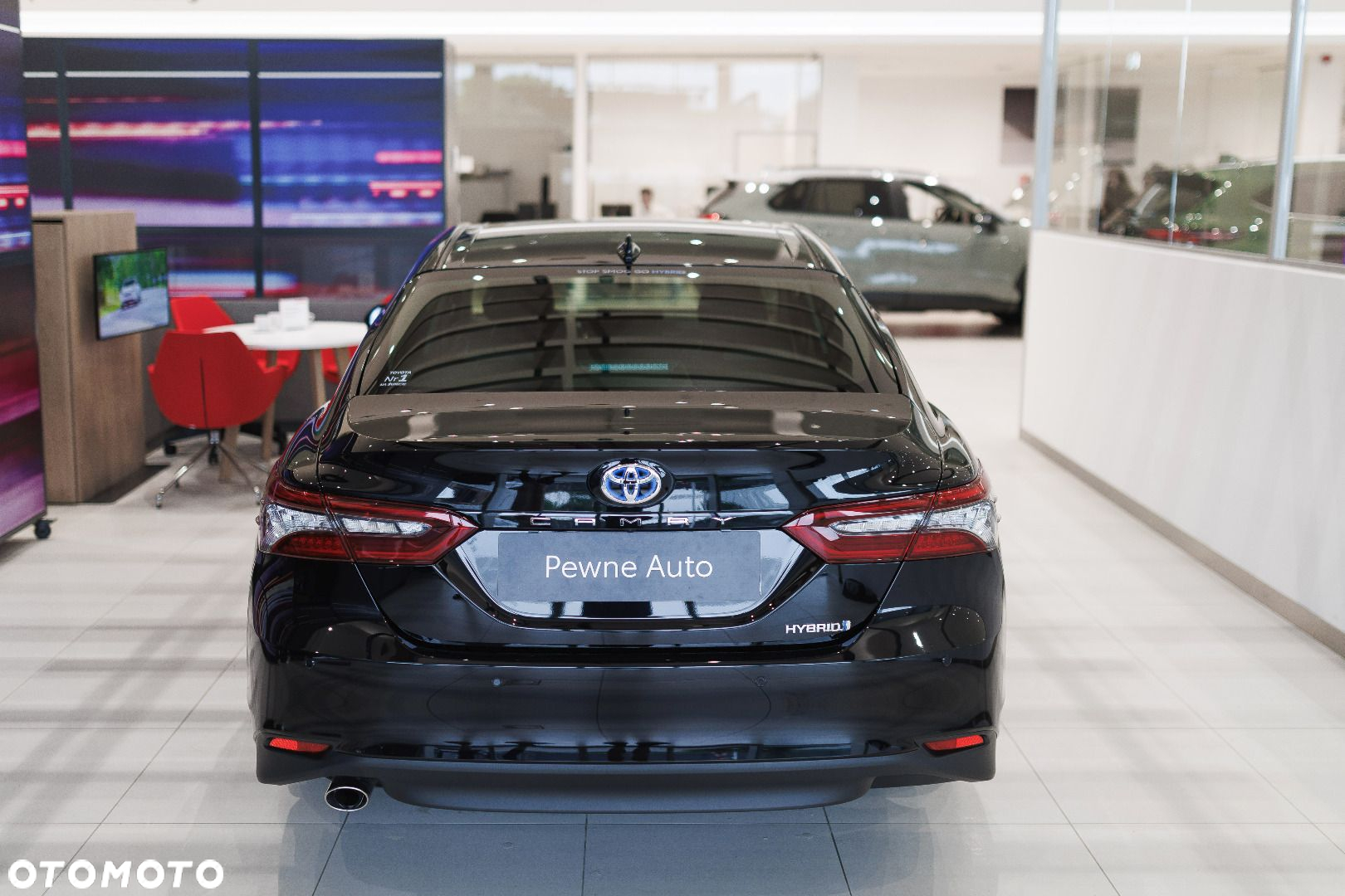 Toyota Camry - 6