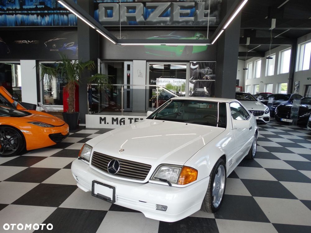 Mercedes-Benz SL - 1