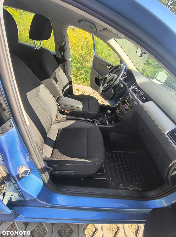 Skoda RAPID Spb 1.2 TSI Ambition - 11