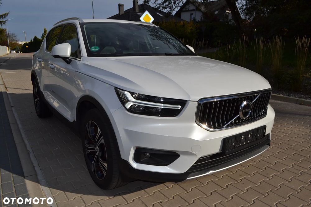 Volvo XC 40 T5 Plug-In Hybrid Inscription - 2