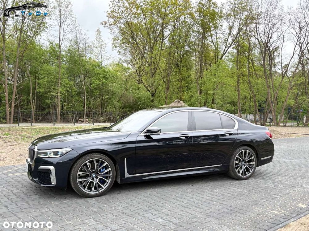 BMW Seria 7 750i xDrive - 15
