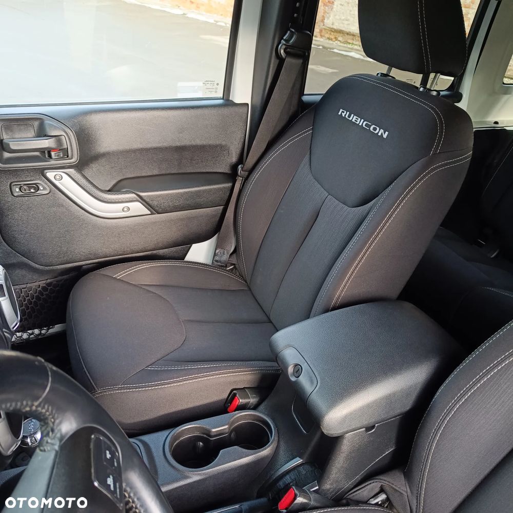 Jeep Wrangler 2.8 CRD Unlim Rubicon - 16