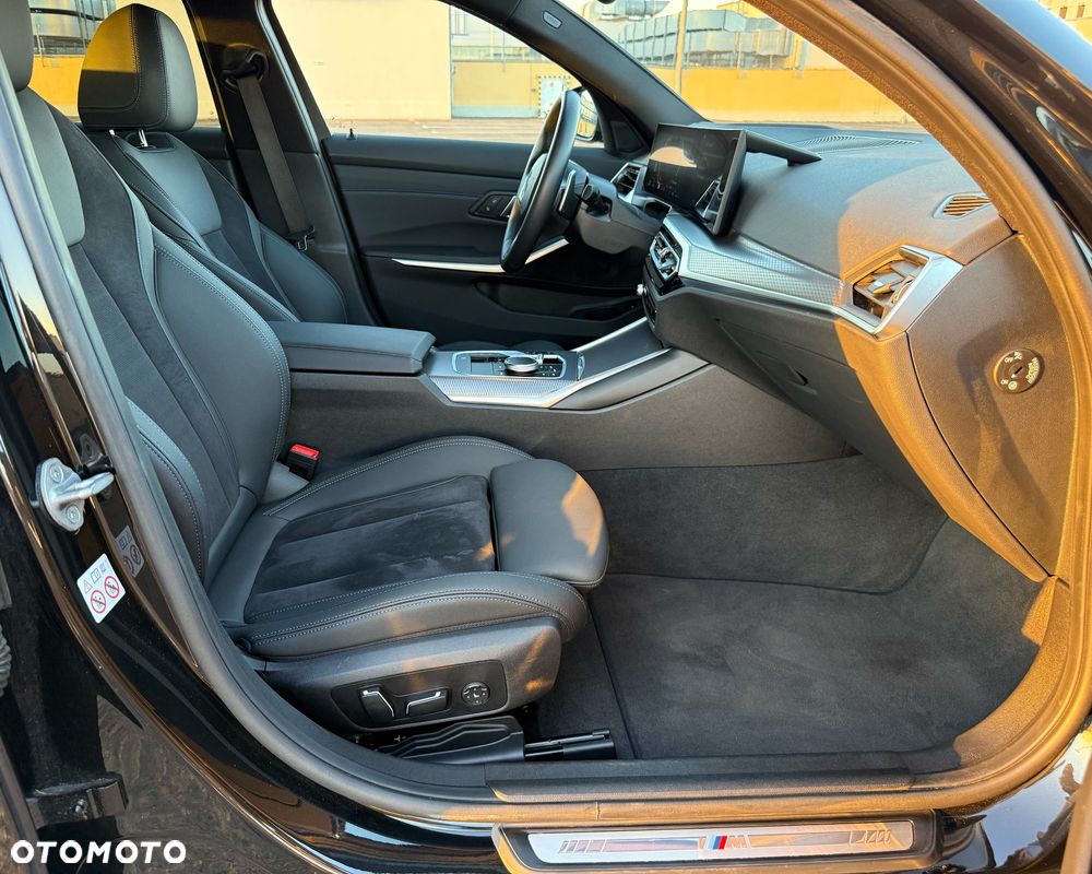 BMW Seria 3 318i Touring M Sport - 28