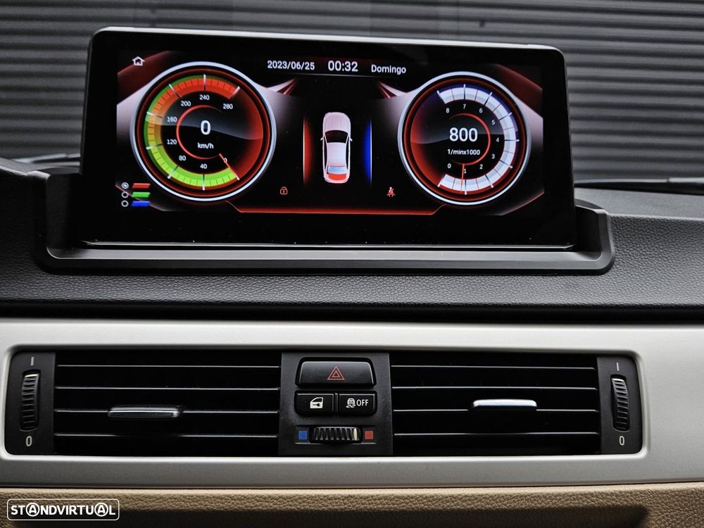 BMW 318 d Touring Sport - 15