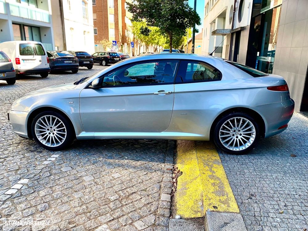 Alfa Romeo GT 1.9 JTD M-JET - 10