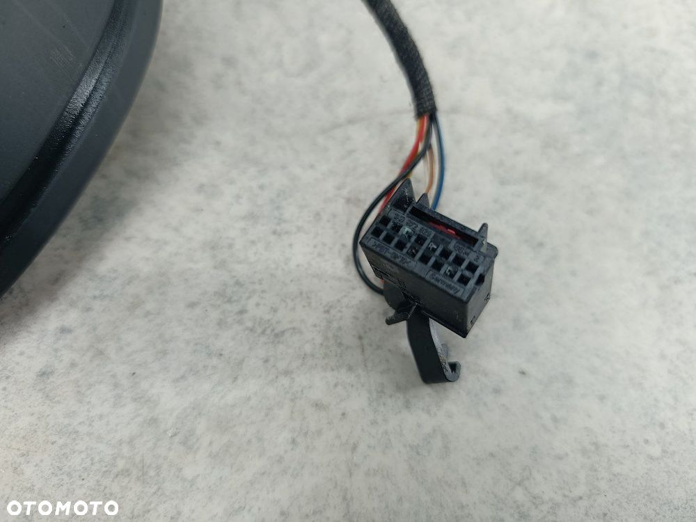 LUSTERKO LEWE SKODA OCTAVIA II FL - 2