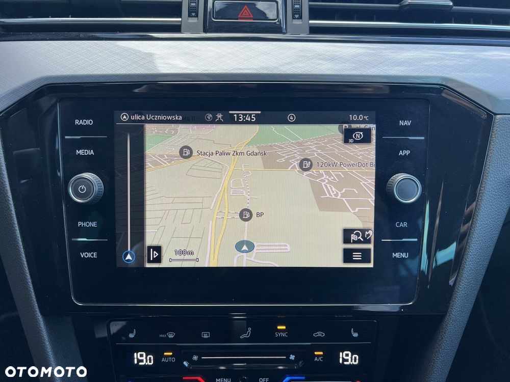 Volkswagen Passat Variant - 18