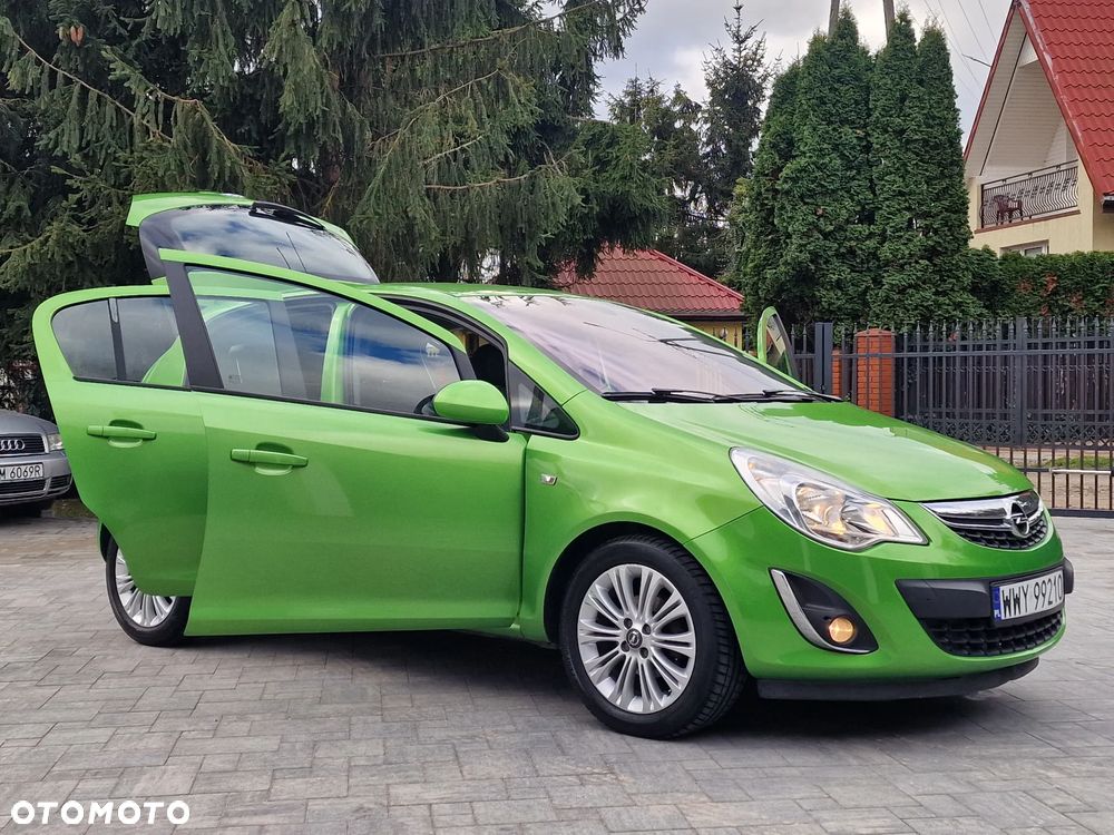 Opel Corsa 1.4 16V Cosmo - 1