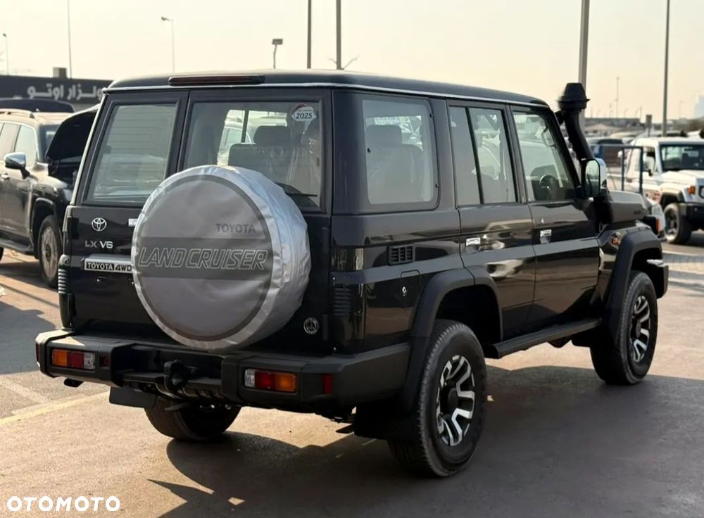 Toyota Land Cruiser - 3