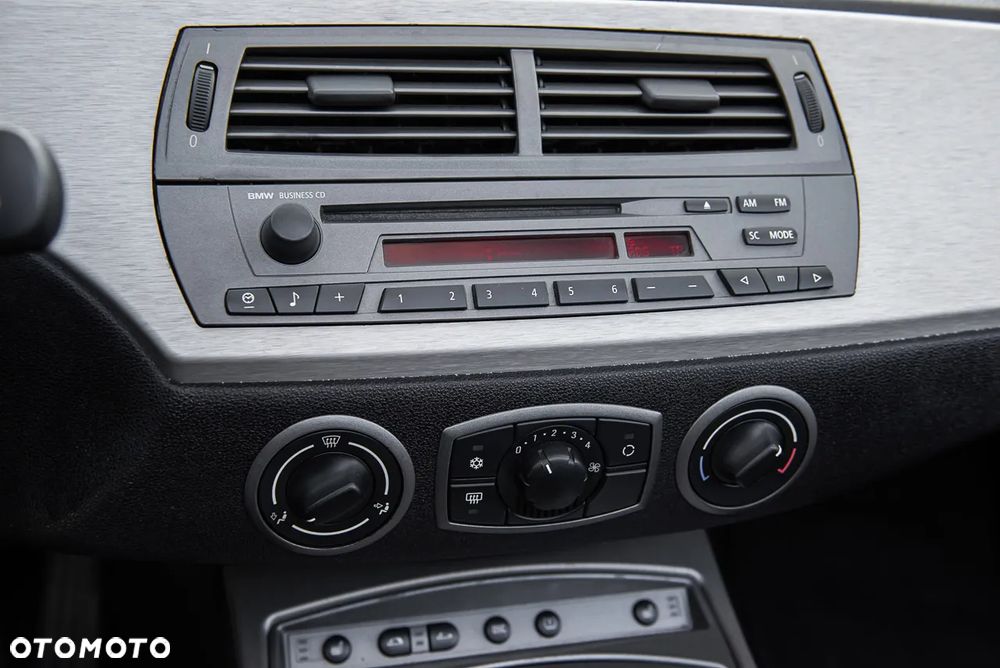 BMW Z4 2.2i - 19