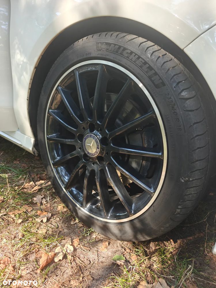 Mercedes-Benz CLA 250 7G-DCT - 12