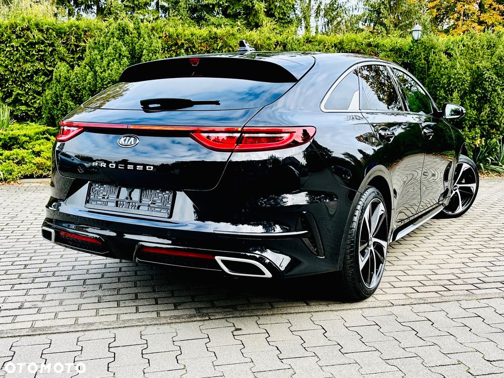 Kia ProCeed 1.4 T-GDI DCT7 OPF GT LINE - 22