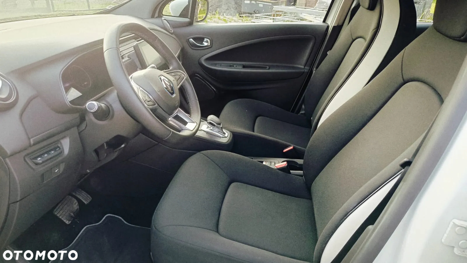 Renault Zoe - 14