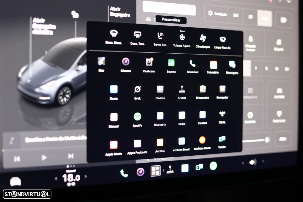 Tesla Model Y Long-Range RWD - 38