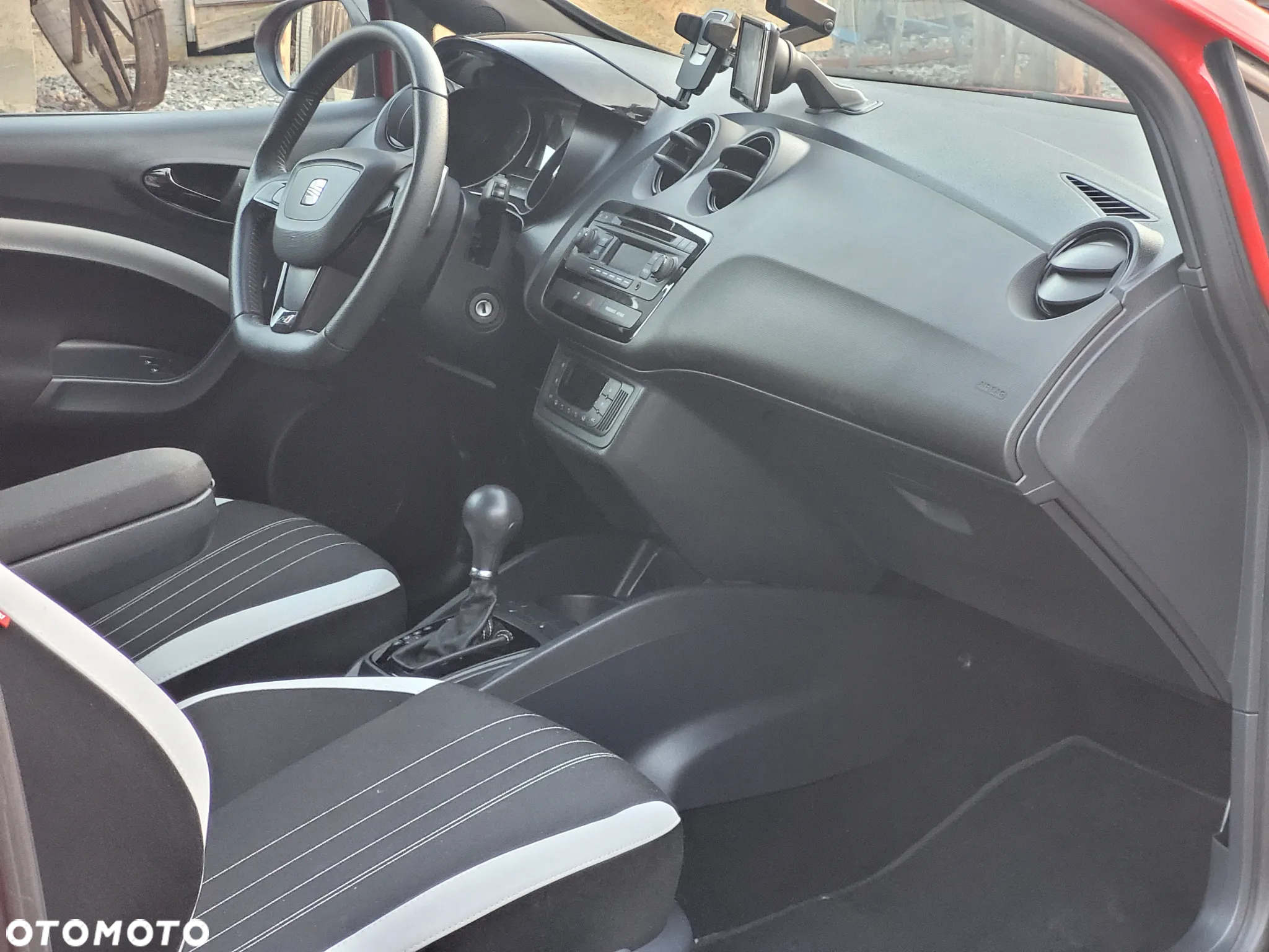 Seat Ibiza SC 1.4 TSI Cupra DSG - 9