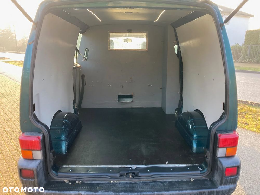 Volkswagen Transporter - 9