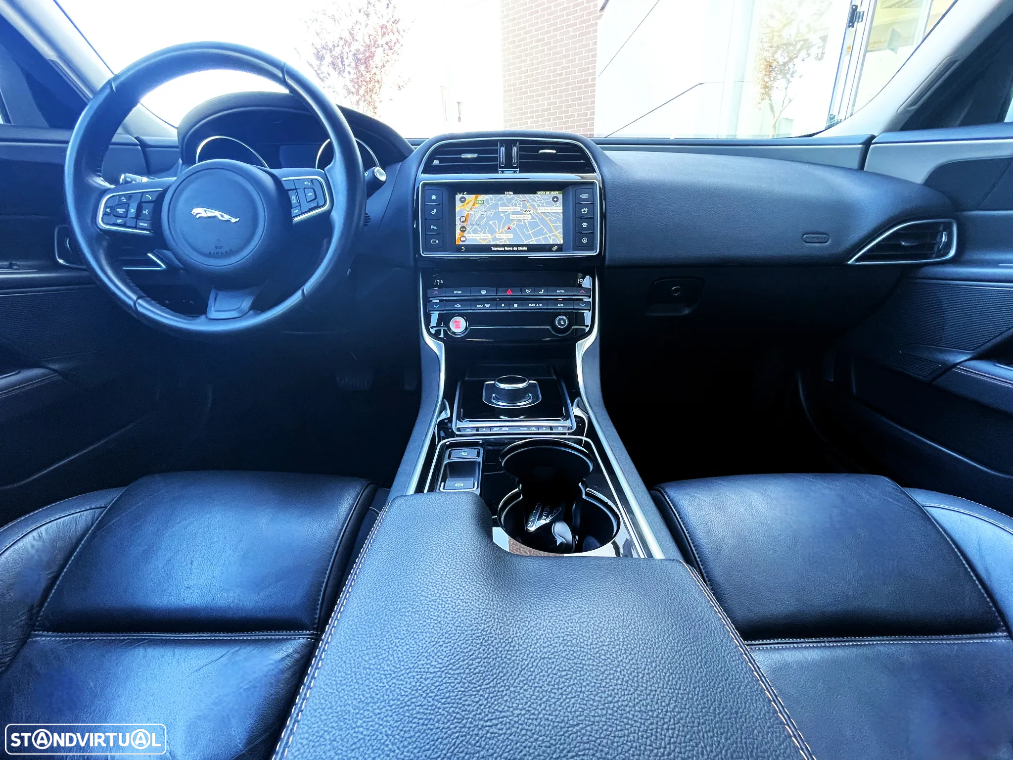 Jaguar XE 2.0 D Prestige Aut. - 14
