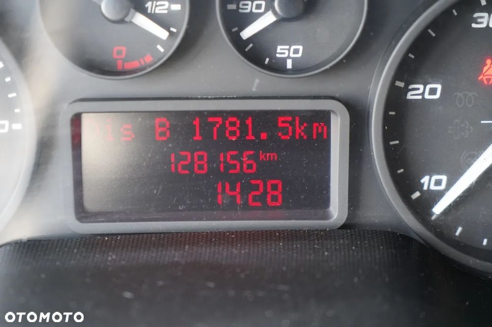 Iveco DAILY 35-120 / WYWROTKA TYLNOZSYPOWA / BLIŹNIAK / MANUAL  / SPROWADZONY - 38