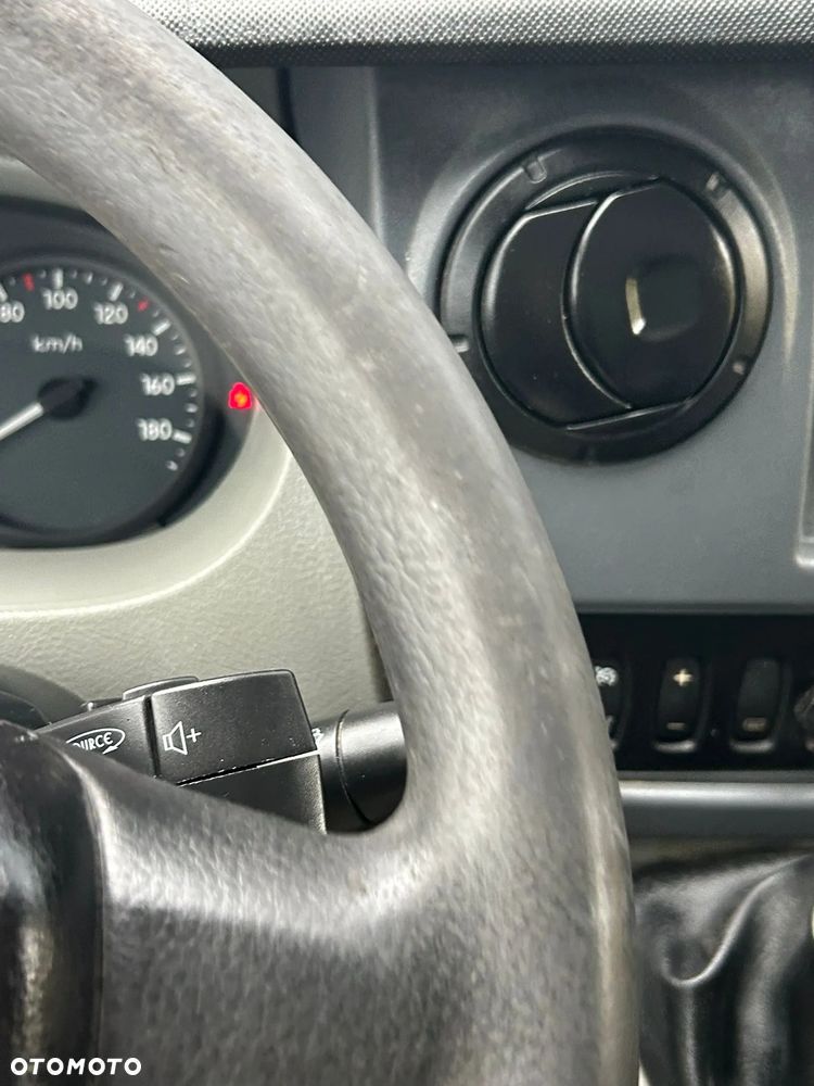 Renault Master 2.5 DCI 120KM Kontener 8 palet + winda 750kg + drzwi boczne **KLIMA**2010R**Niski przebieg** - 14