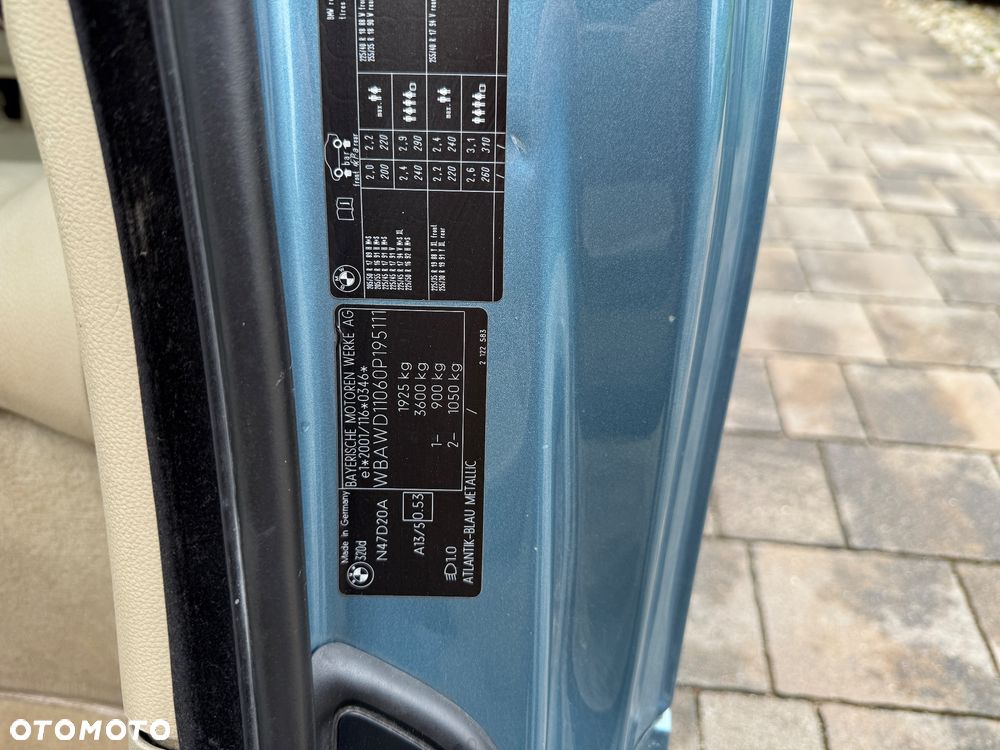 BMW Seria 3 320d - 13