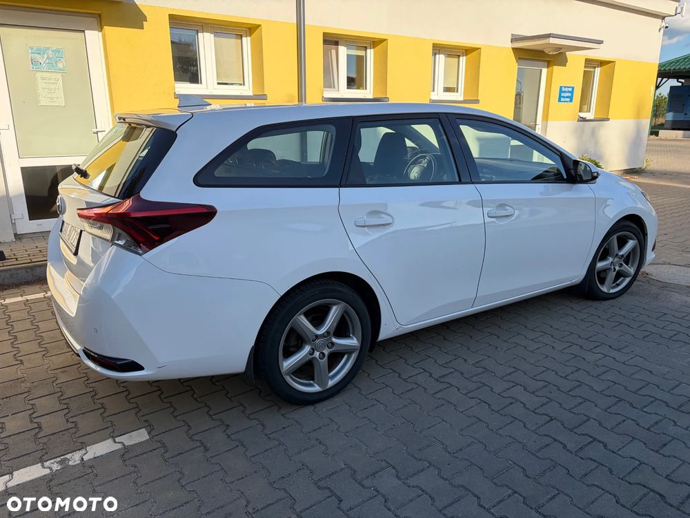 Toyota Auris 1.4 D-4D Active - 4
