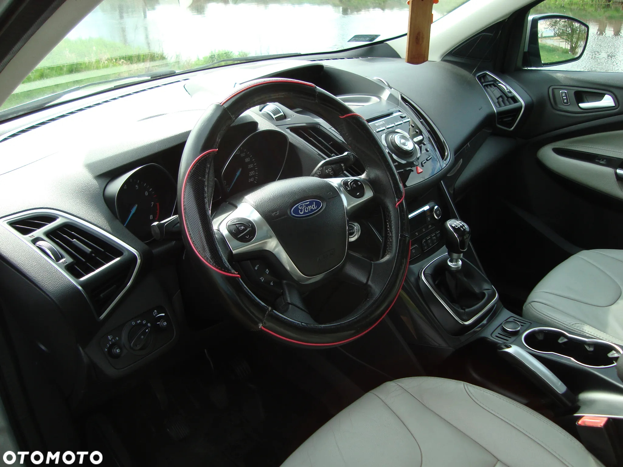 Ford Kuga 1.6 EcoBoost FWD Trend ASS - 8
