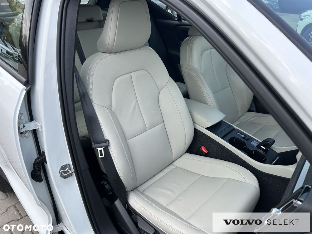 Volvo XC 40 - 21